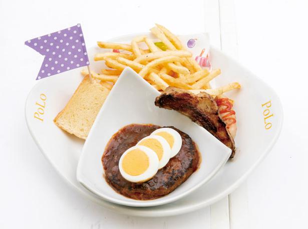 Kamu juga bisa pesan Burger Steak Set (2.700 yen) untuk makan malam anak-anak.