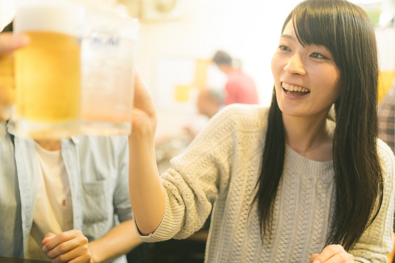 Tradisi minum di Jepang.