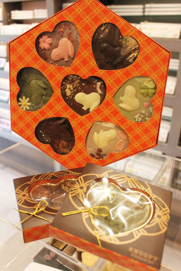 Set Lengkap Tablet Chocolat (4.200 yen) mencakup semua rasa.
