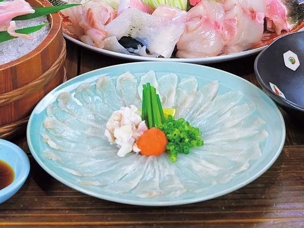 Tessa/mentah (3.300 yen). Tessa adalah sashimi ikan buntal.