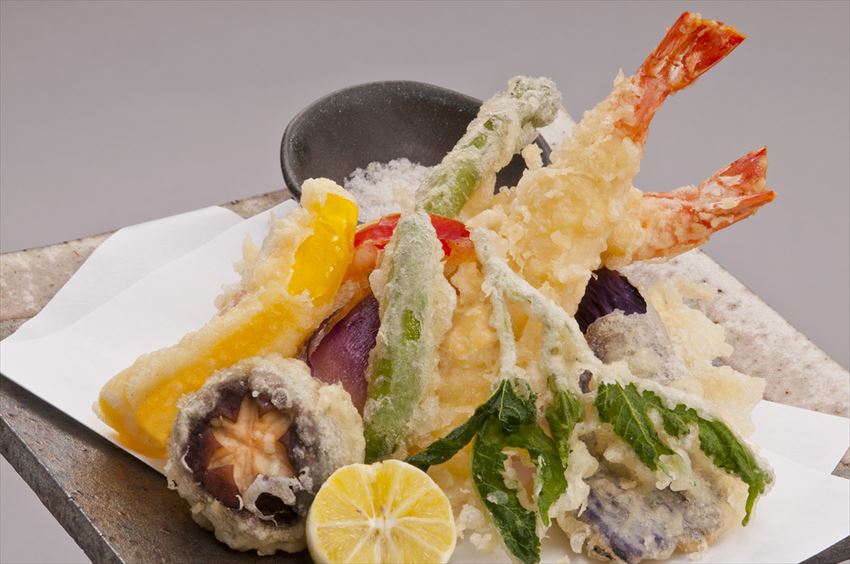 Mari mengenal sejarah tempura.