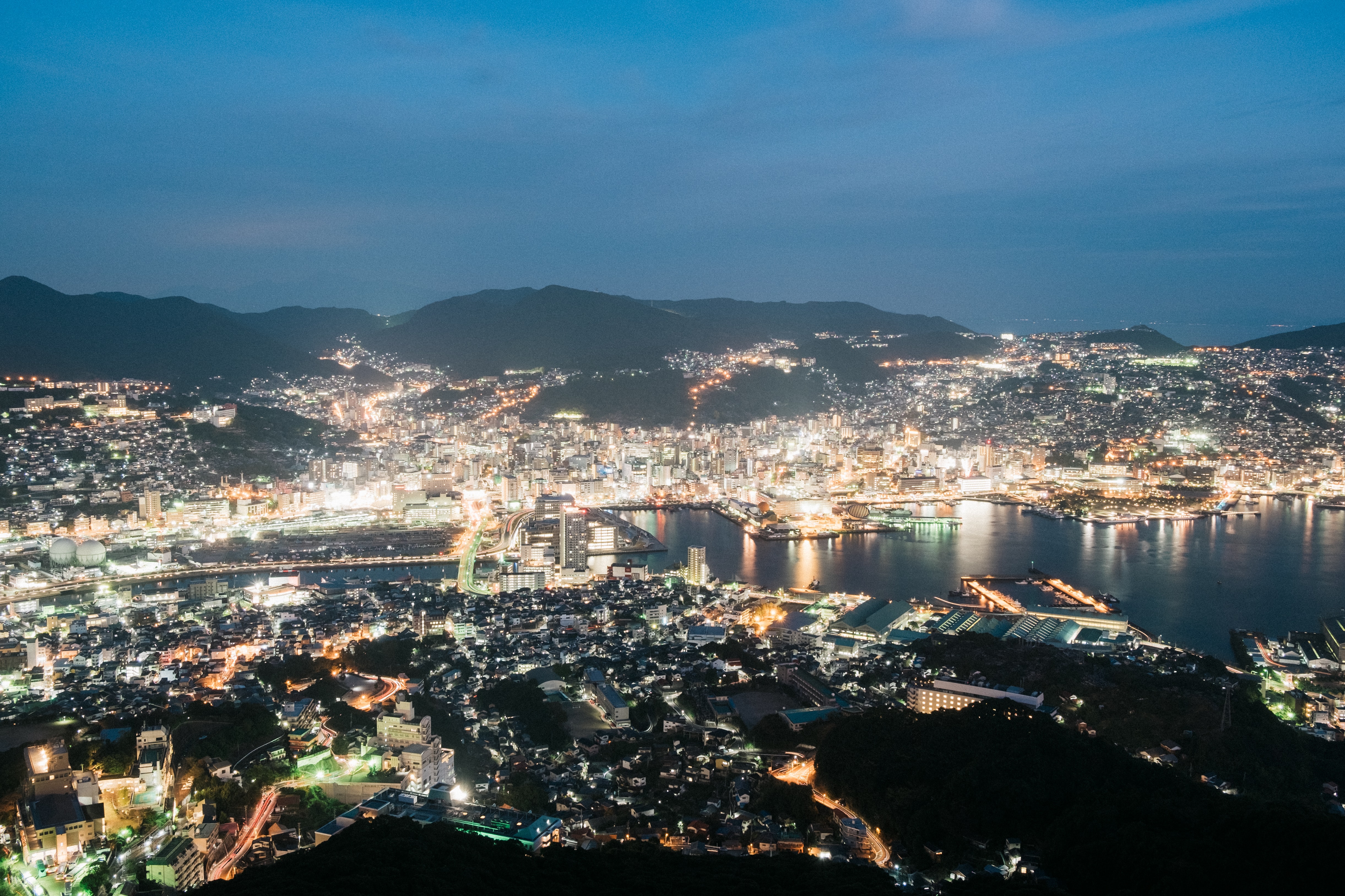 Keindahan kota Nagasaki dari ketinggian Gunung Inasa