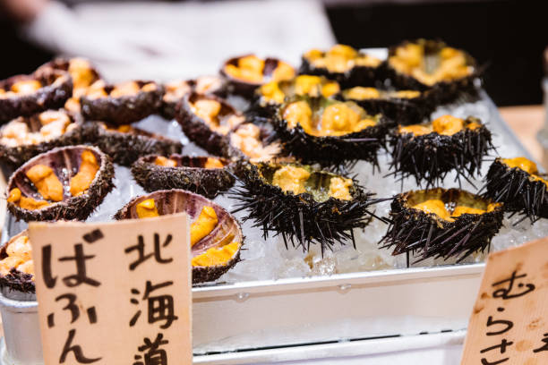 ILUSTRASI - Makanan laut yang dijual di pasar tradisional jepang