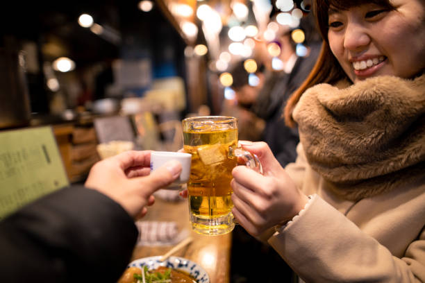Ilustrasi. Bonenkai dan Shinnenkai, tradisi minum-minum Jepang di akhir dan awal tahun.