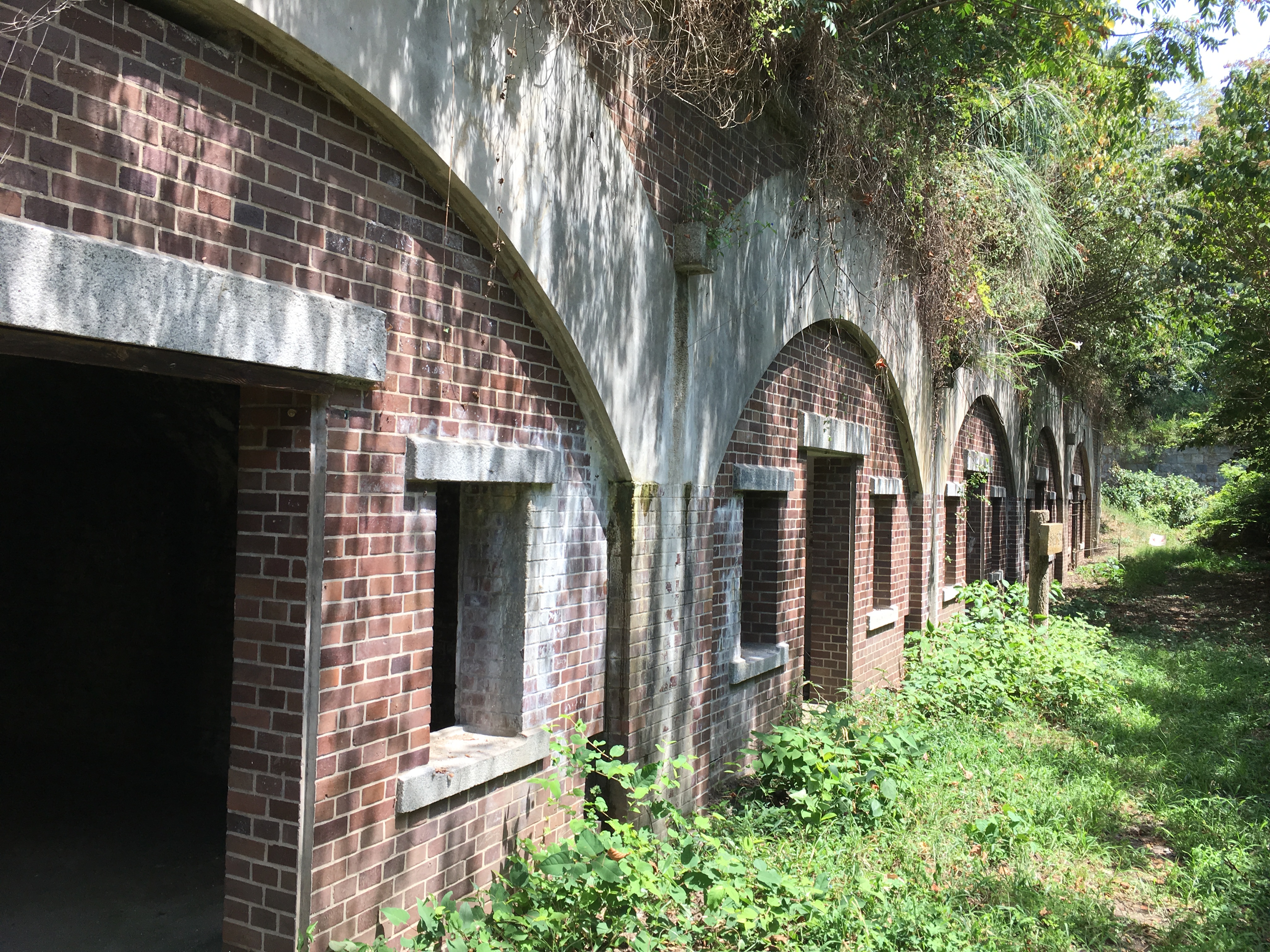 Menelusuri jejak benteng pertahanan Geiyo di pulau Oshima (小島).