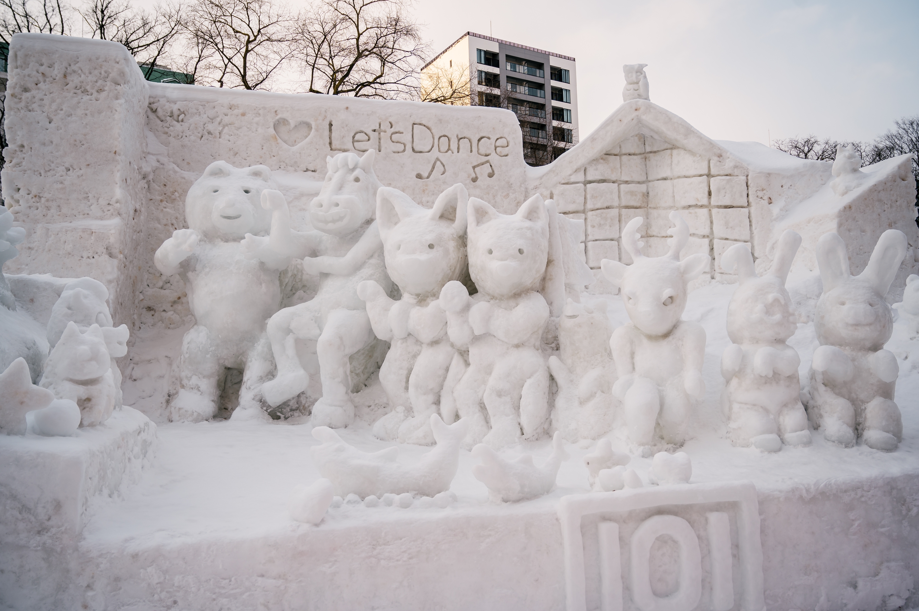 Kejuaraan Patung Salju Internasional di Sapporo Snow Festival.