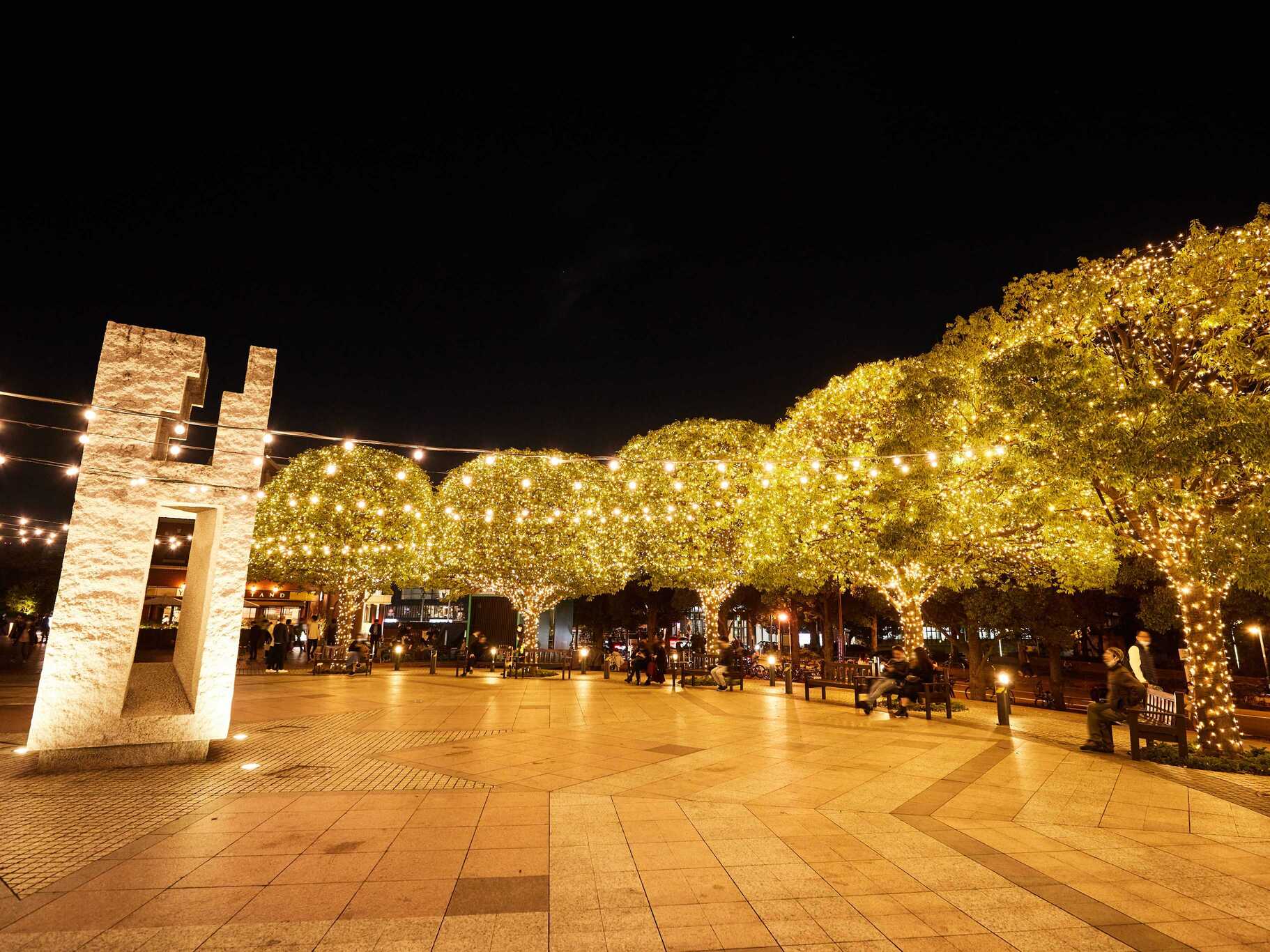 Tokei Hiroba (clock square), Yebisu Garden Place.