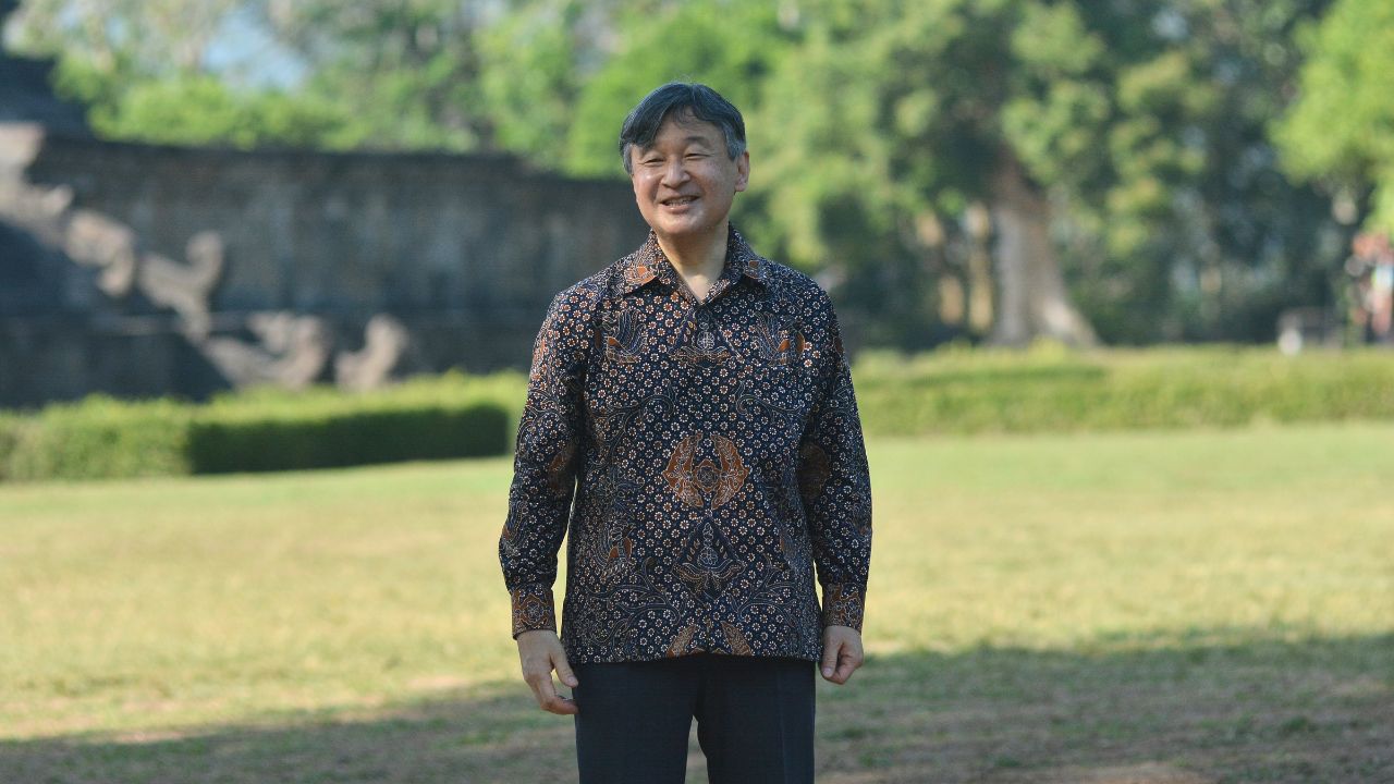 Kaisar Jepang Naruhito mengunjungi kompleks wisata Candi Borobudur di Magelang, Jawa Tengah, Indonesia 22 Juni 2023.