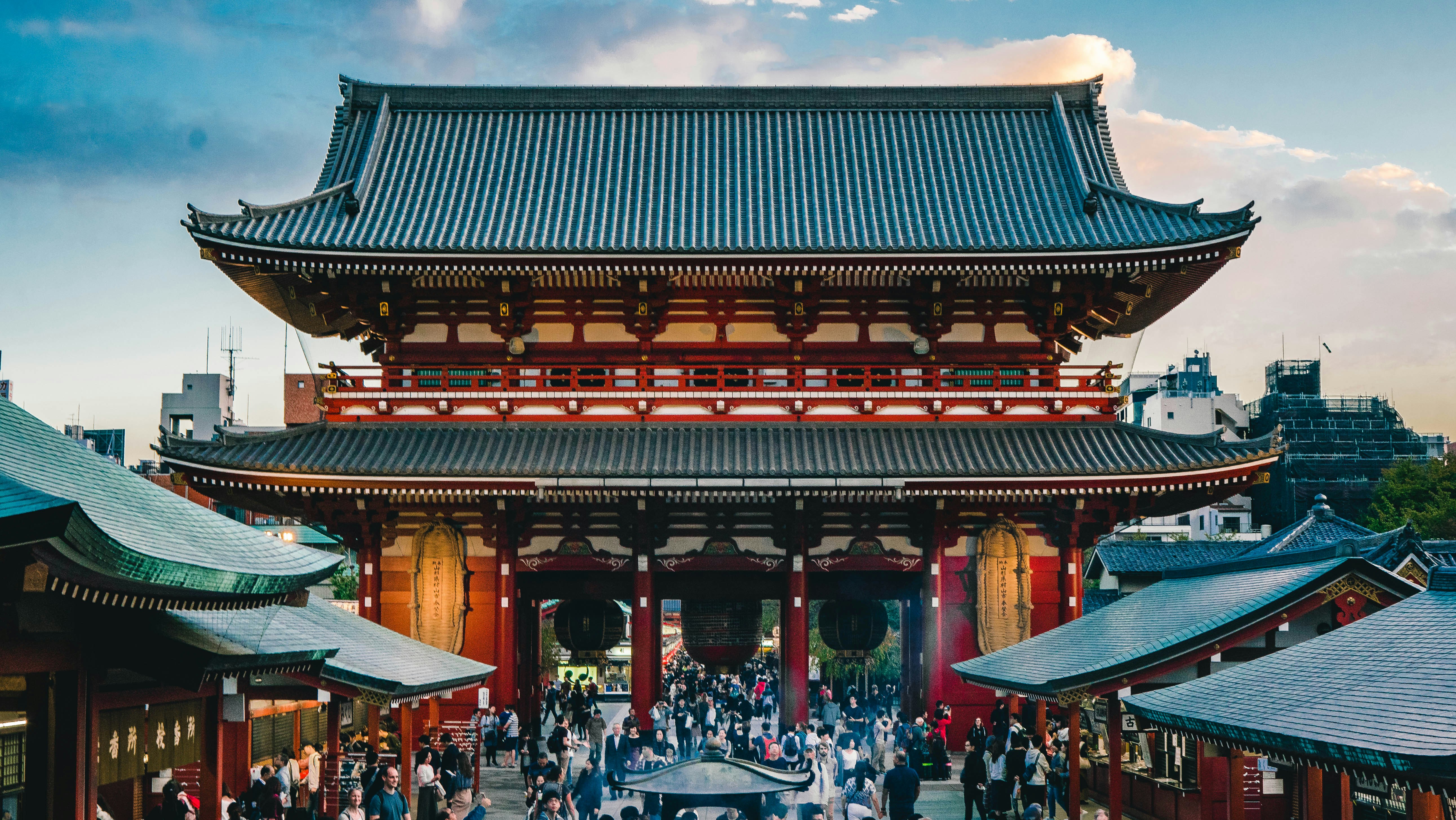 Asakusa Temple (Senso-Ji).