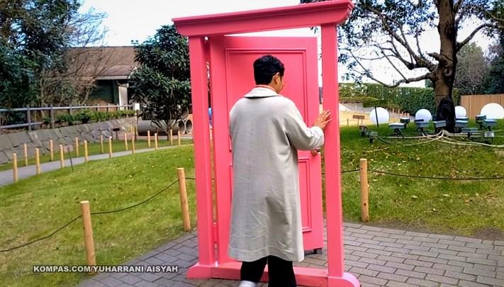 Pintu ke Mana Saja di Fujiko F. Fujio Museum. (KOMPAS.COM/YUHARRANI AISYAH)