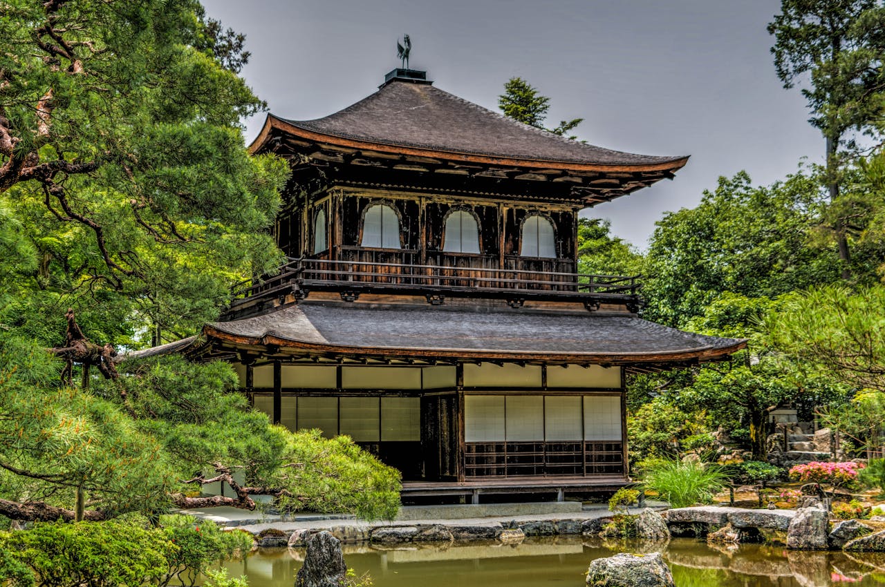 Ilustrasi taman tradisional Jepang. 