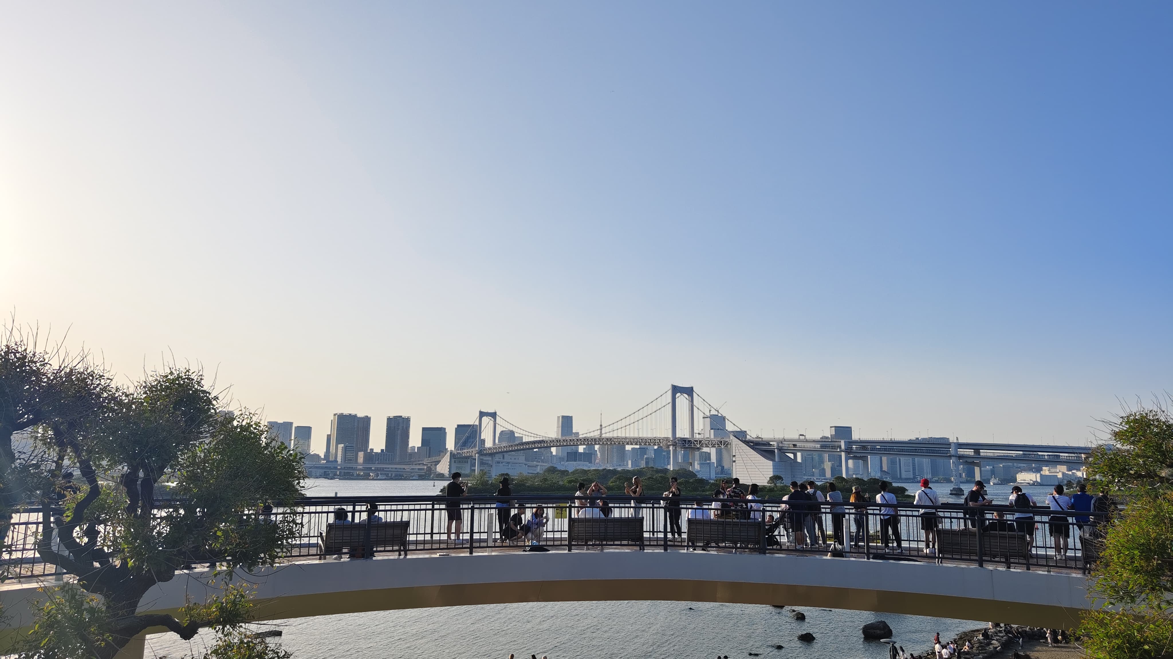 Suasana siang hari di Odaiba, Tokyo, Jepang. (KARAKSA MEDIA PARTNER)