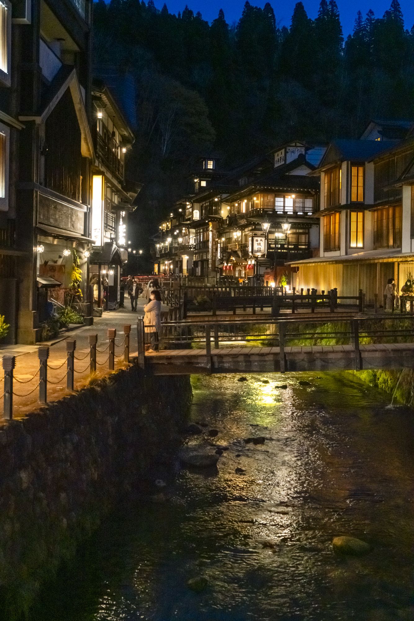 Suasana Ginzan Onsen saat malam hari. (DOK. JNTO)