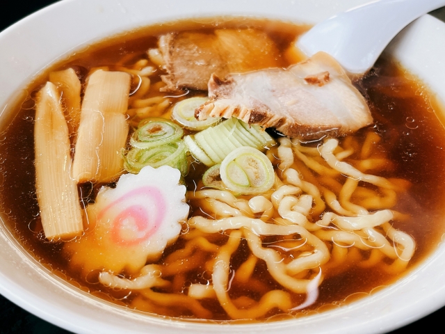 Ramen kitakita khas Prefektur Fukushima dengan kuah kecap asin. (DOK. PHOTO-AC)