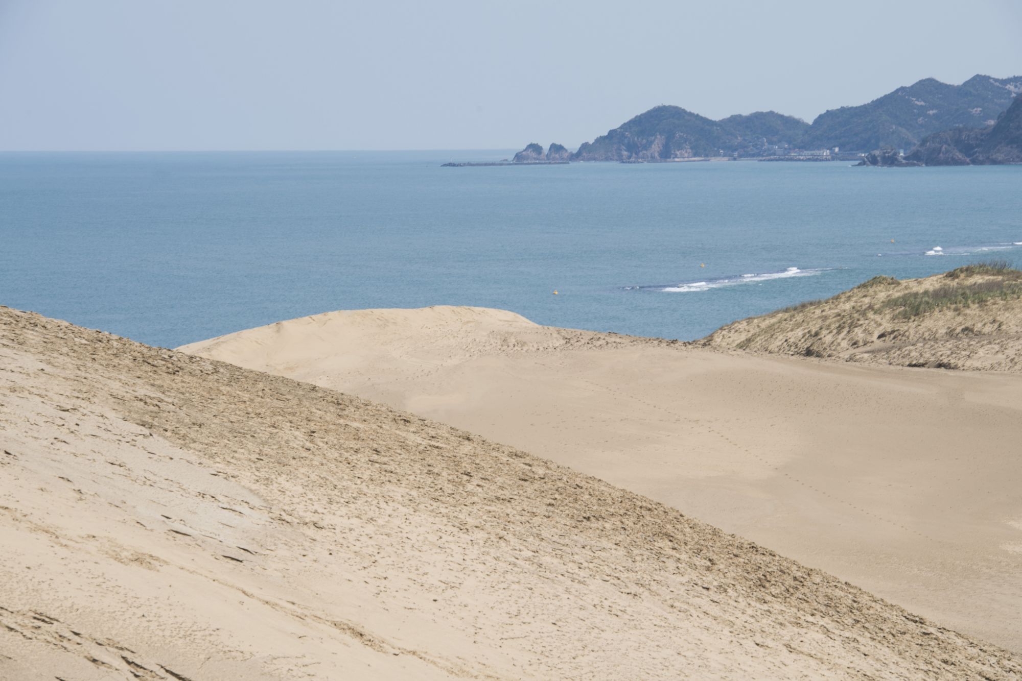 Tottori sakyu atau padang pasir Tottori, tempat wisata di Prefektur Tottori,  Jepang. (©JNTO)