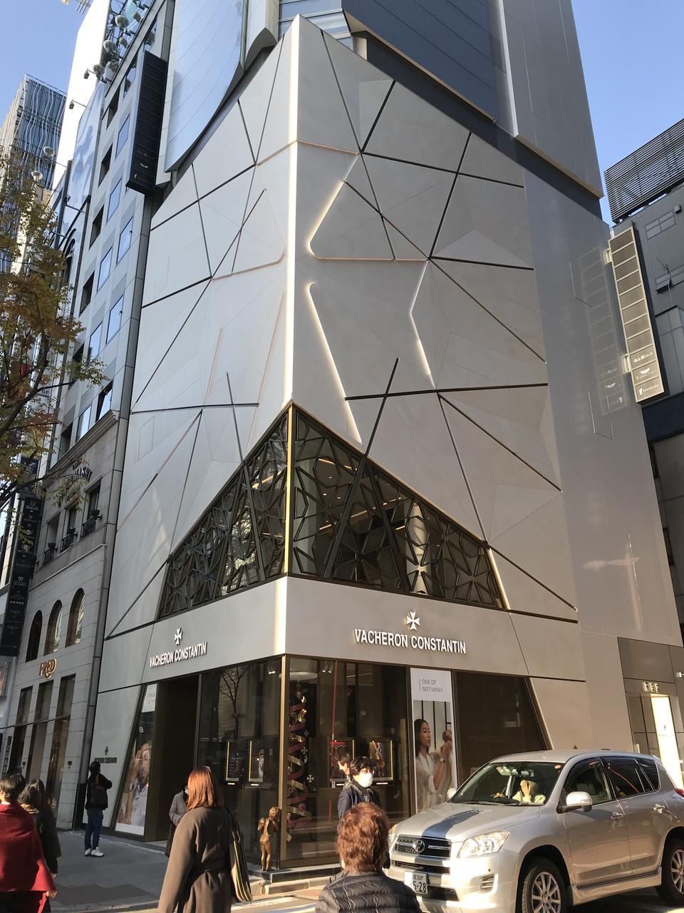 Tenshodo, toko jam dan perhiasan di Ginza, Tokyo, Jepang. (GINZA INFORMATION MANAGEMENT (GIM) VIA MEQQE BOOK)