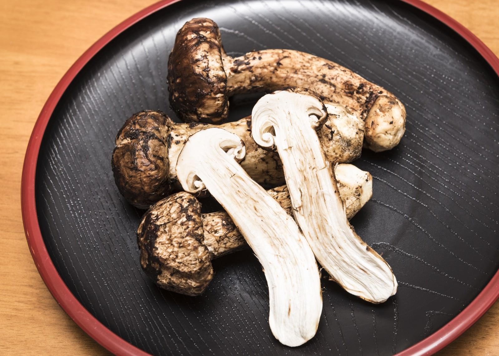 Jamur matsutake, makanan musim gugur khas Jepang. (KARAKSA MEDIA PARTNER)