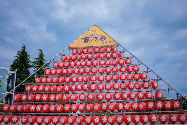 Festival Hyakumangoku, festival di Prefektur Ishikawa yang diadakan setiap Juni.