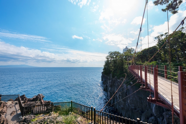 Jembatan Gantung Jogasaki di Semenanjung Izu, Prefektur Shizuoka, Jepang.