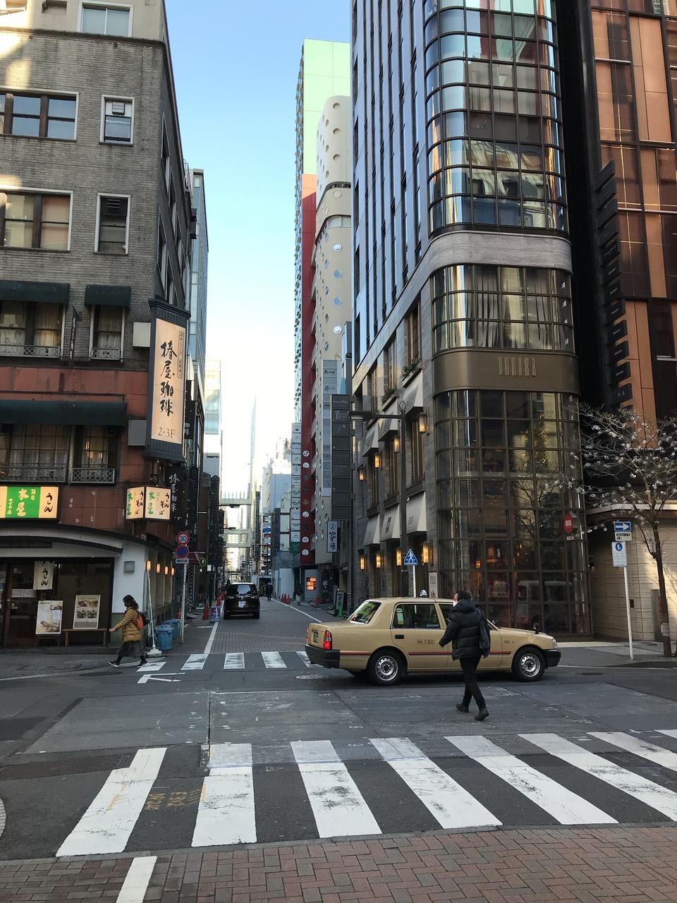 Kanparu-Dori St, karya arsitektur di Ginza, Tokyo, Jepang.