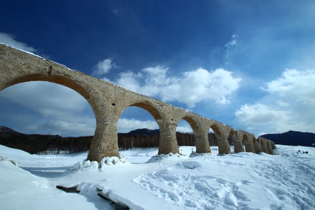 Jembatan Taushubetsu, Hokkaido, Jepang.