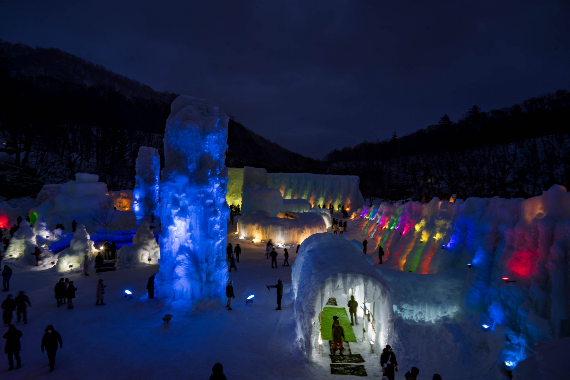 Festival es di Danau Shikotsu, Hokkaido.