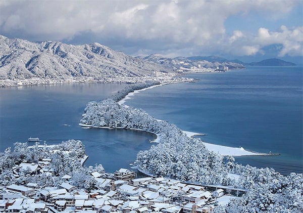 Destinasi musim dingin terbaik di Jepang: Amanohashidate, Kyoto.
