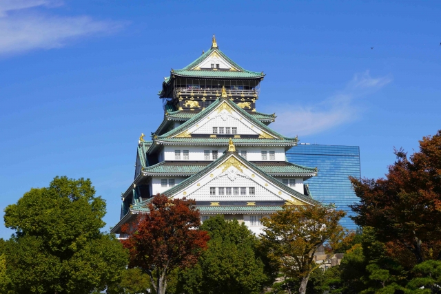 Kastil Osaka, tempat wisata populer dan bersejarah di Osaka, Jepang.