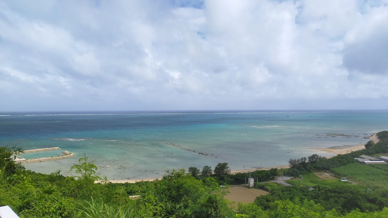 Suasana pantai di Okinawa, tepatnya di Chinen Fishing Port. (Foto diambil pada 2024)