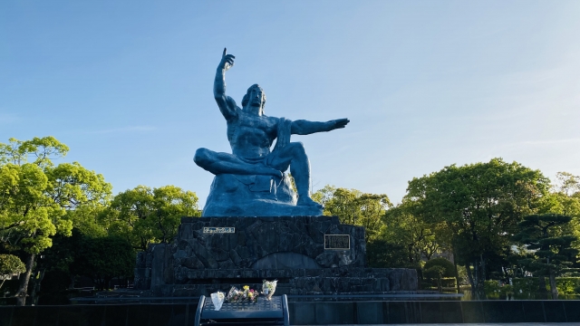 Taman Perdamaian & Museum Bom Atom Nagasaki, Jepang.
