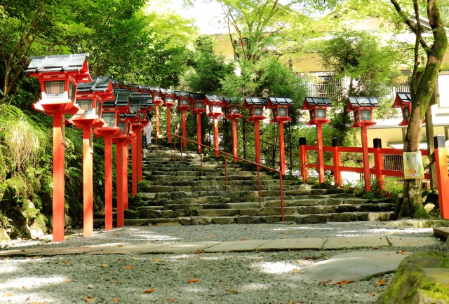 Kuil Shinto Kibune di Kyoto, Jepang.
