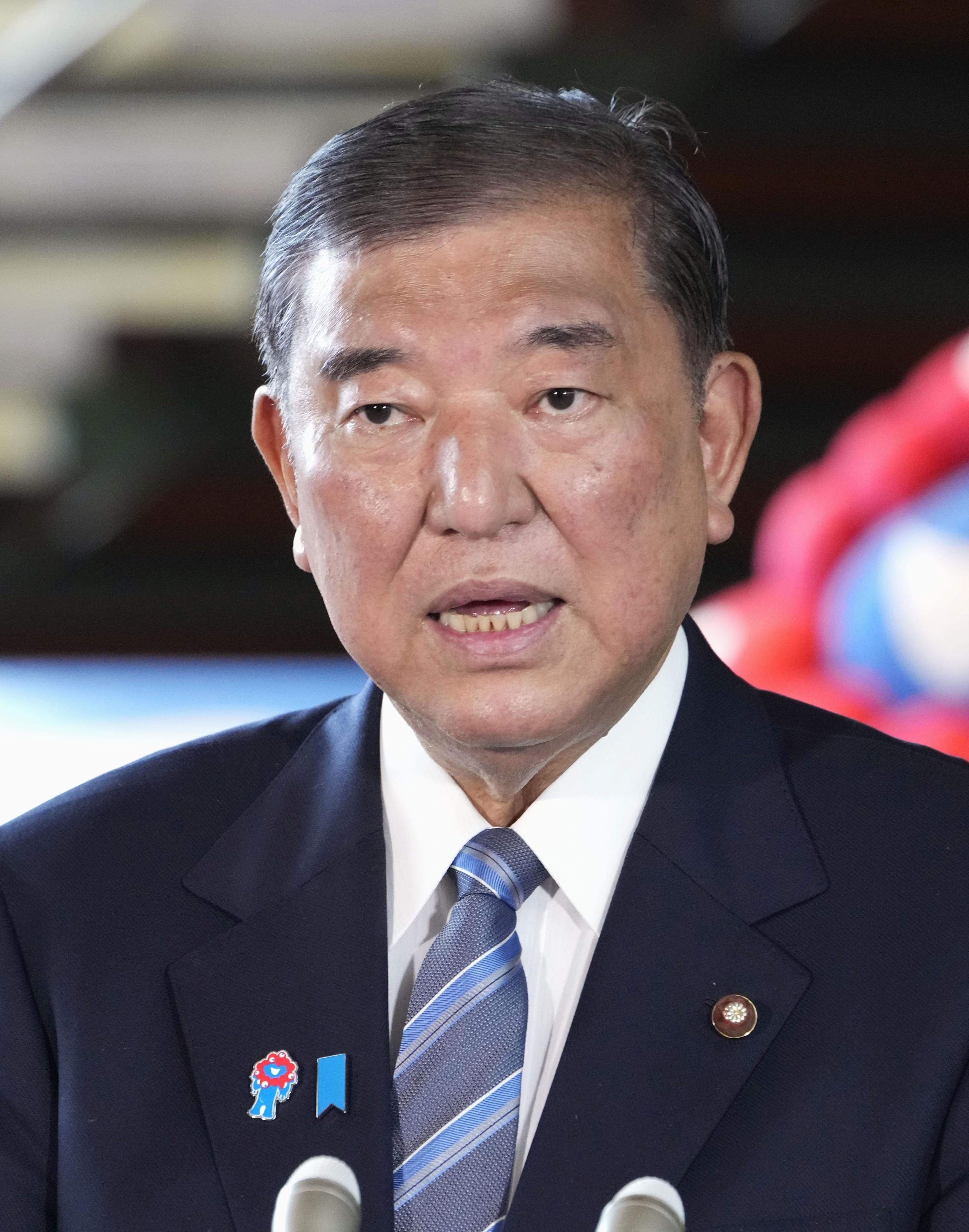 Perdana Menteri Shigeru Ishiba berbicara kepada wartawan di kantornya di Tokyo pada 23 Juli 2025. (Kyodo)