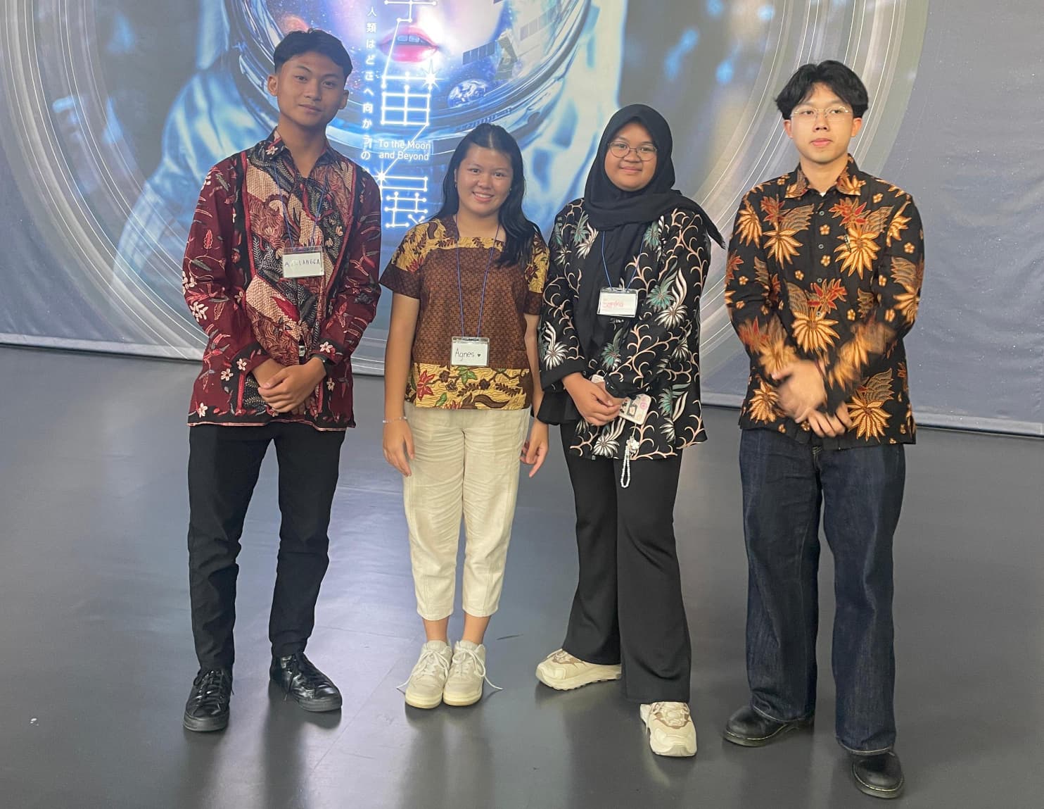 Empat pelajar asal Surabaya mewakili Indonesia dalam ajang internasional Teens Square Tokyo Project 2025: The Tokyo Forum of Young Minds yang berlangsung di Tokyo, Jepang, pada 20–22 Agustus 2025.