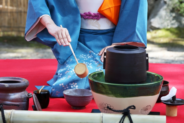 Upacara minum teh di Jepang menggunakan bubuk matcha terbaik.