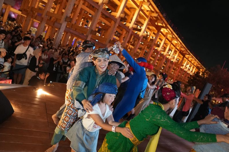 Pertunjukan JIWA (Journey Indonesias Wisdom and Arts) di Paviliun Indonesia dalam acara Expo Osaka 2025.