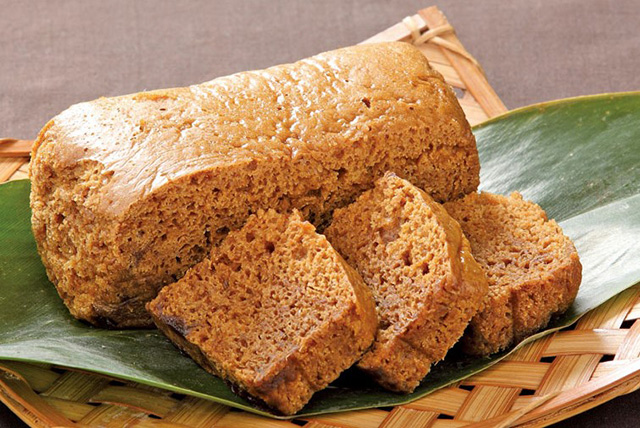 Fukuregashi, kue kukus gula merah khas Jepang.
