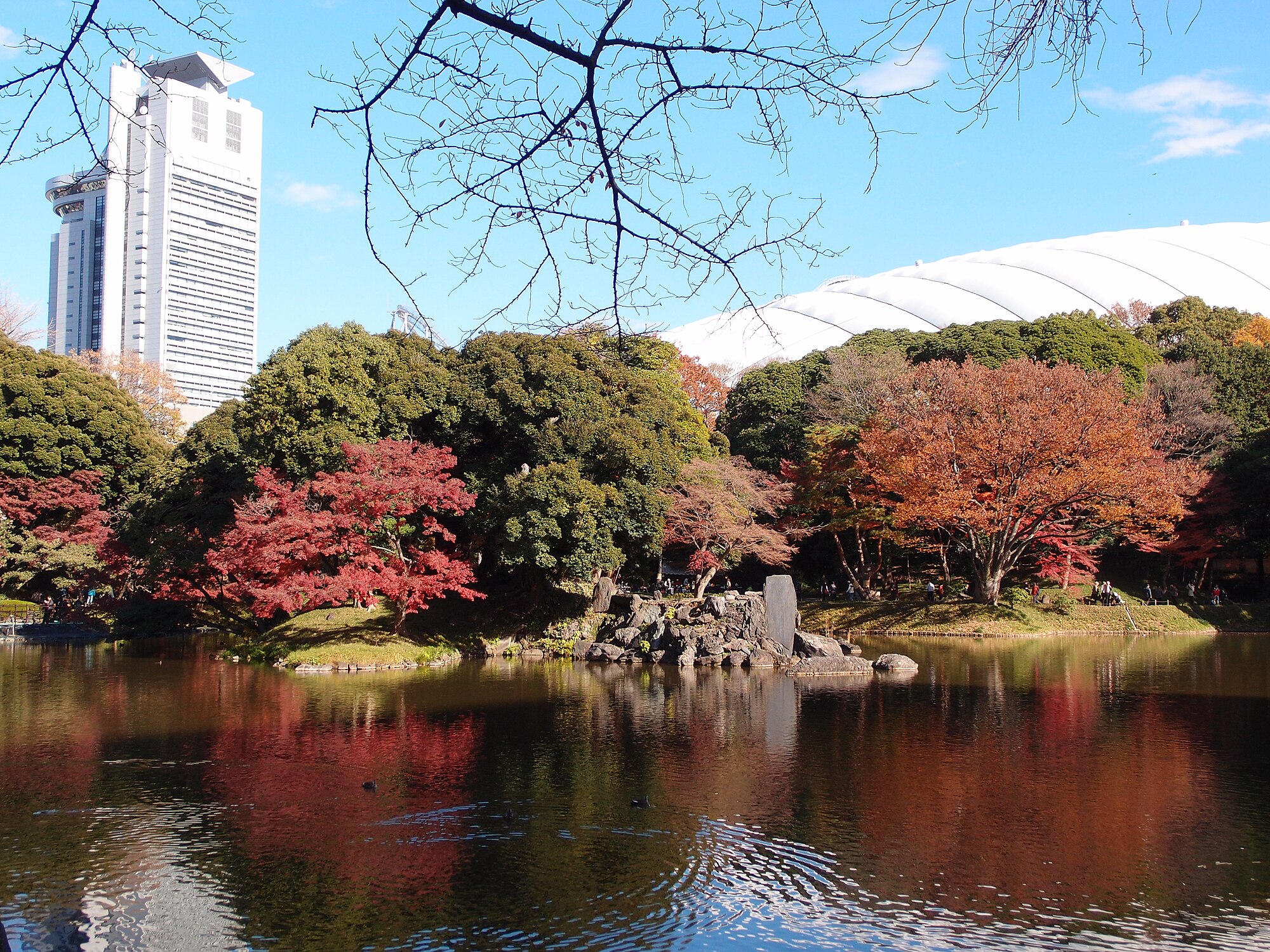 Koishikawa Korakuen merupakan salah satu taman tertua di Tokyo.