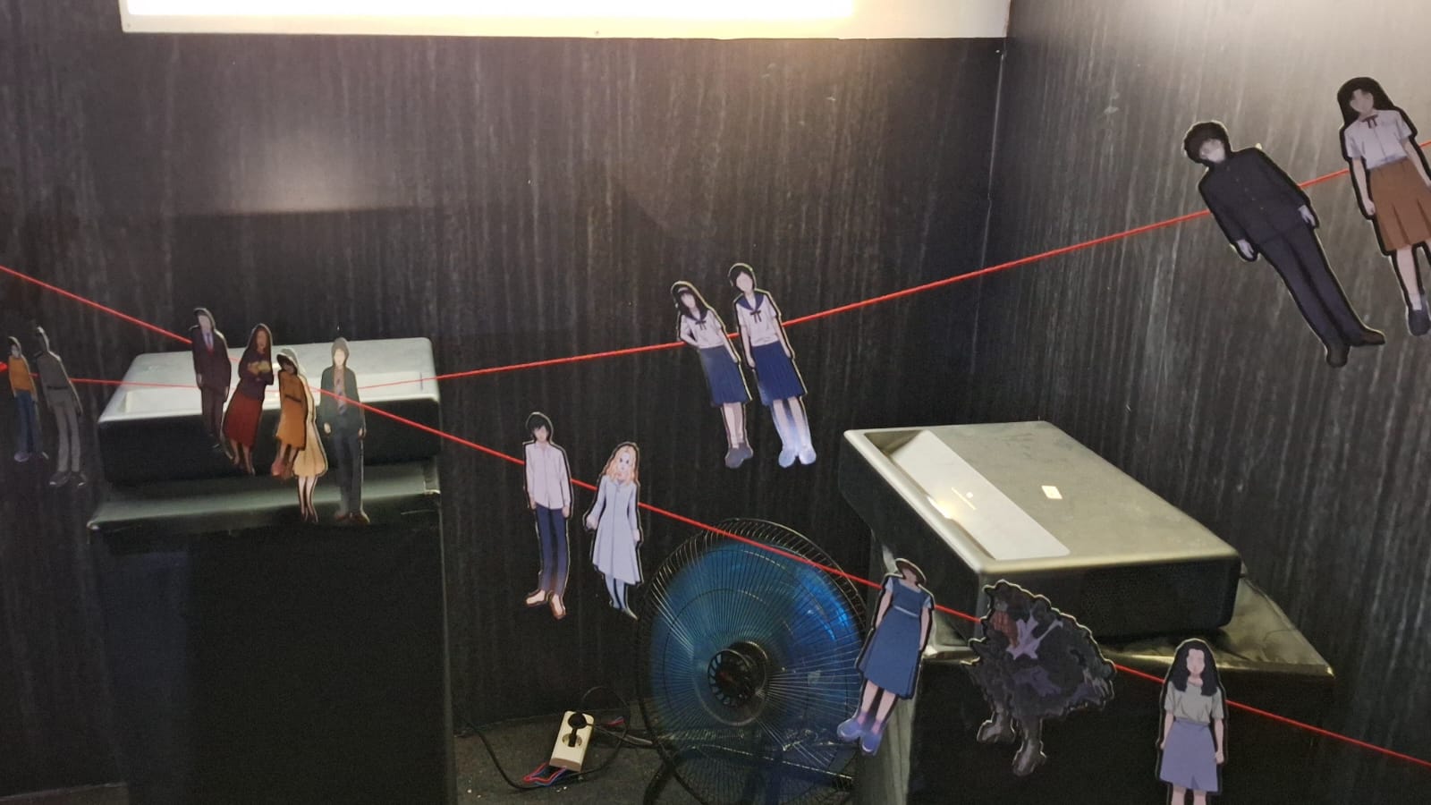 Salah satu pameran karya Junji Ito yang menampilkan semua tokoh-tokohnya.