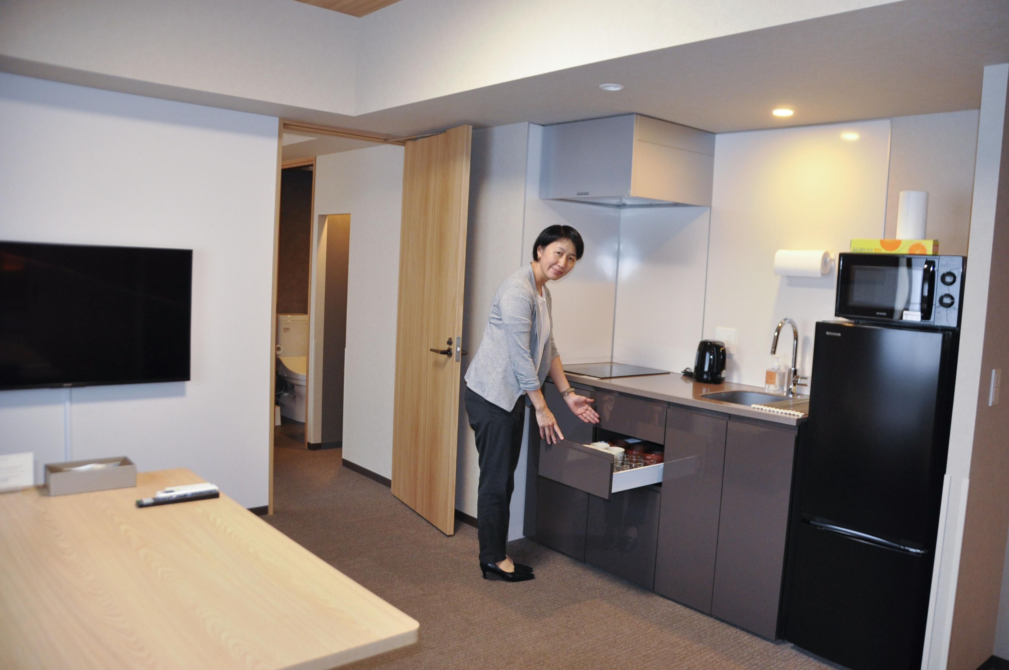 Salah satu tipe hotel apartemen dari bisnis properti terkenal Jepang. Hotel apartemen kini kian diminati wisatawan asing di Jepang. (26/9/2025)