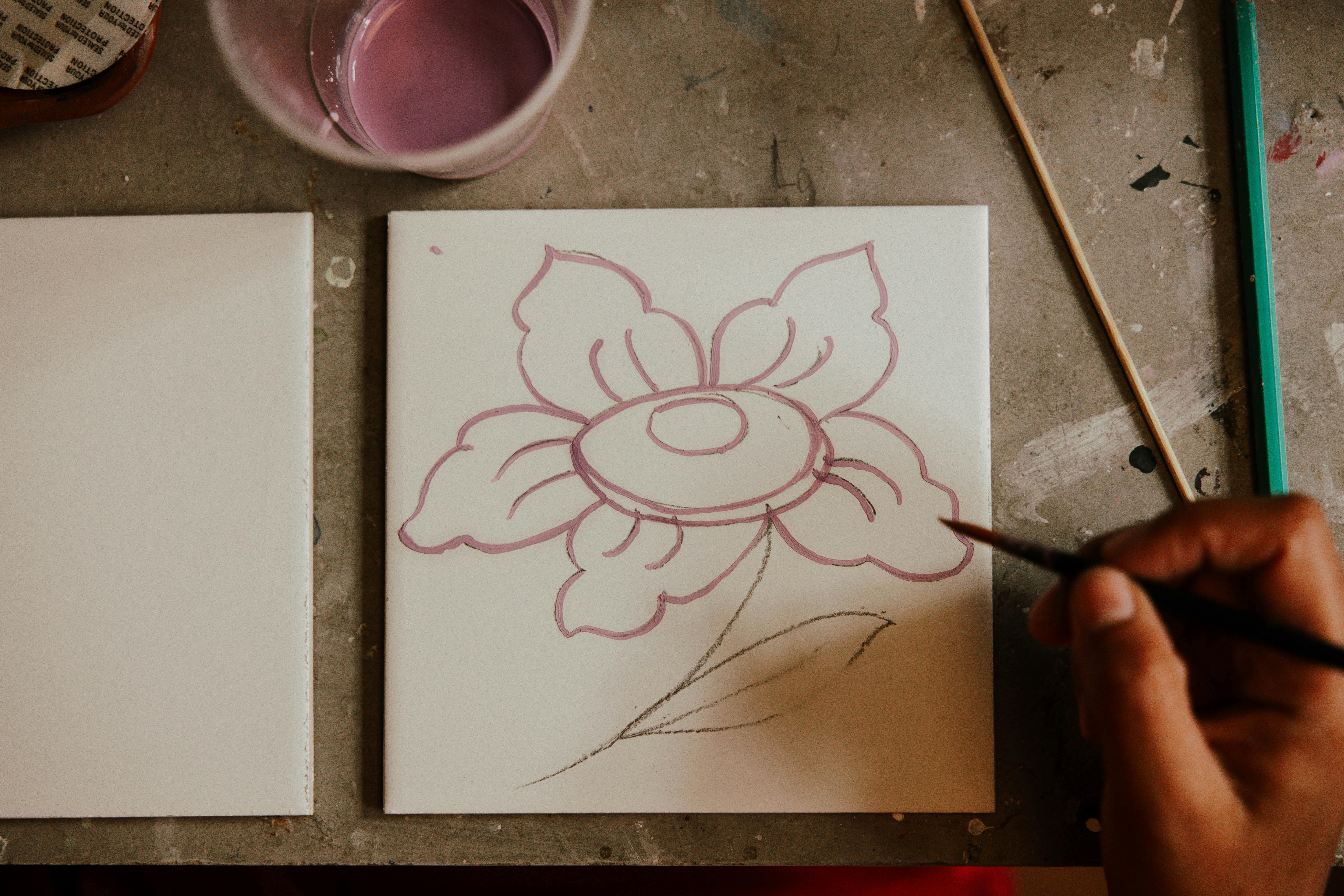 Ilustrasi seseorang yang sedang menggambar sebagai penerapan nilai ikigai, yaitu prinsip menjalani kegiatan yang sesuai dengan minat pribadi sekaligus memberikan manfaat bagi orang lain.