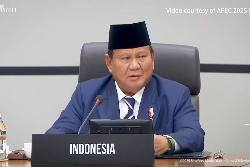 Presiden RI Prabowo Subianto berpidato saat APEC Economic Leaders’ Meeting (AELM) sesi ke-2 di Hwabaek International Convention Centre (HICO), Gyeongju, Korea Selatan, Sabtu (1/11/2025).