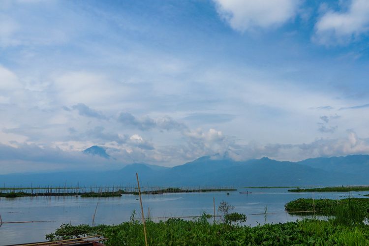 Jepang akan bantu benahi Rawa Pening di Semarang melalui kerja sama dengan Jateng dan dukungan ekonomi hijau.



~TR #ohayojepang #rawapening #jepang