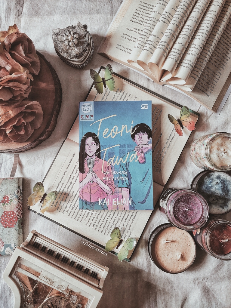 Review Novel Teori Tawa dan Cara-Cara Melucu Lainnya