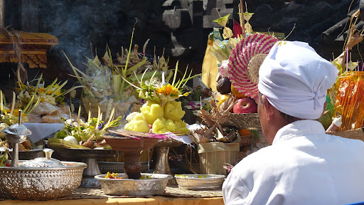Hubungan makanan dan ritual di Bali