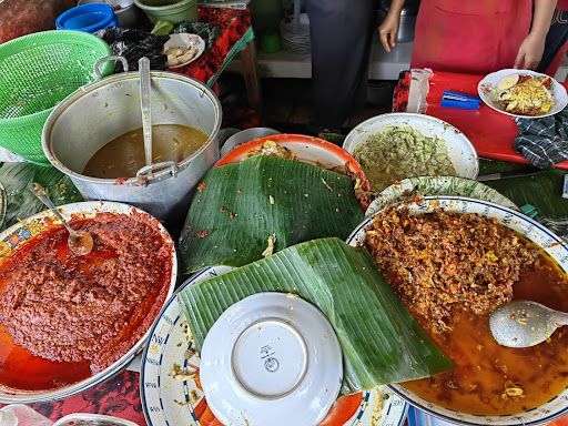 warung nasi bali men weti