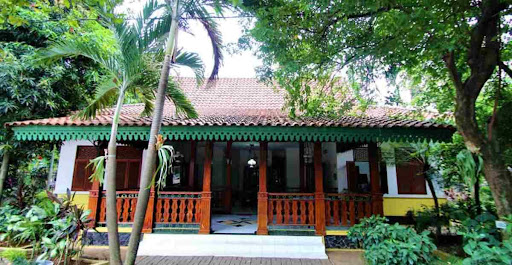 ciri khas rumah adat betawi