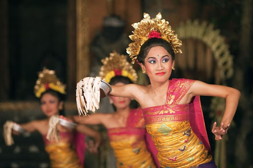 tari tradisional bali