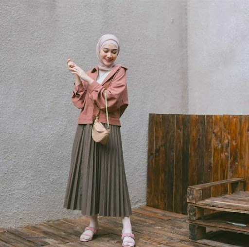 tips ootd hijab remaja agar tidak terlihat tua