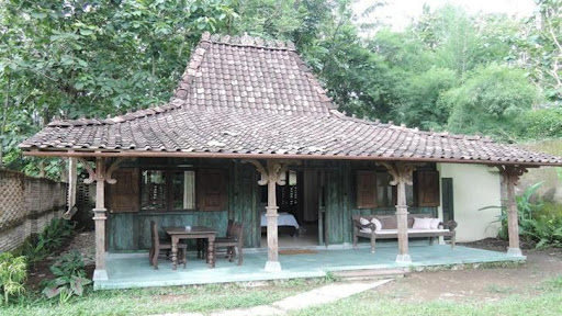 rumah adat kampung