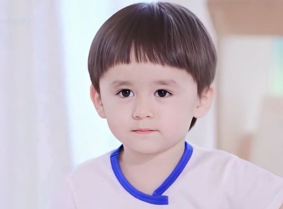 Model Rambut Anak Laki-Laki 